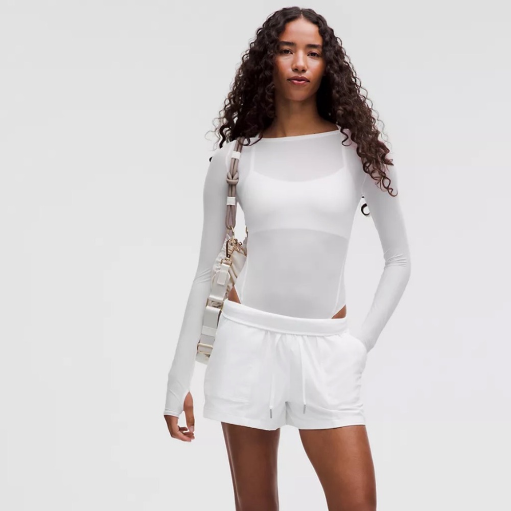 🌸 Lululemon High-Rise Shorts 3.5” Size 14